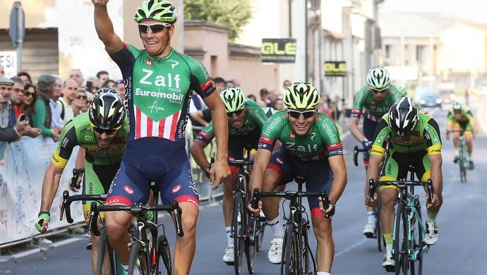 Ciclismo: a Marcaria Lonardi firma la 30esima vittoria della Zalf